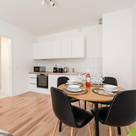 Brand New Modern Apartment-2 Rooms-Balcony-Garage Budapest Exterior photo