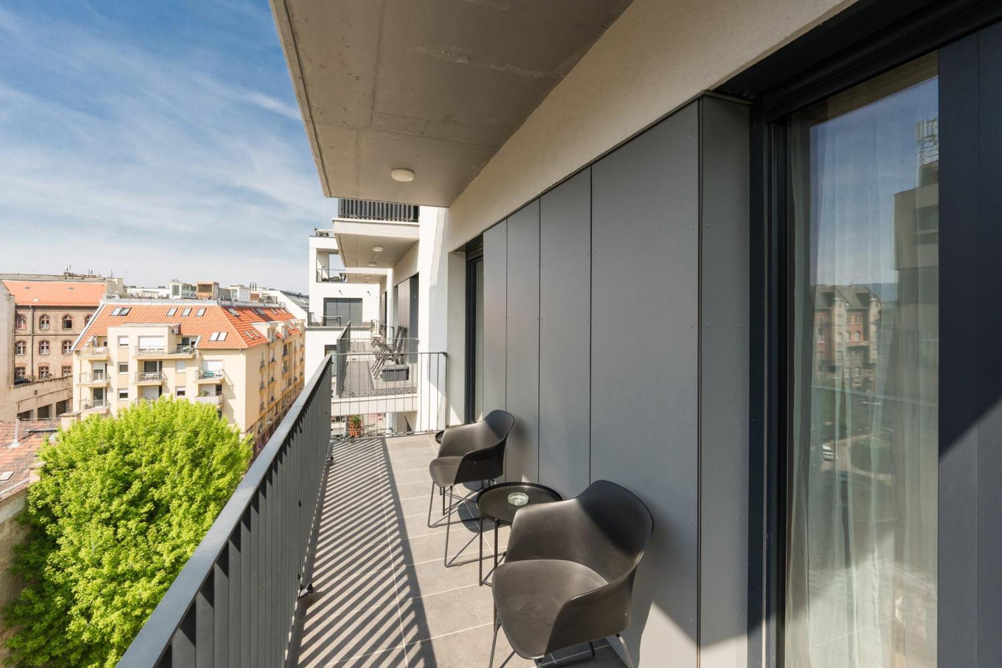 Brand New Modern Apartment-2 Rooms-Balcony-Garage Budapest Exterior photo