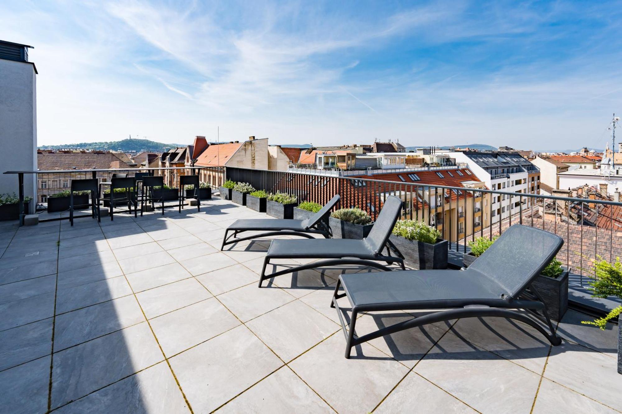 Brand New Modern Apartment-2 Rooms-Balcony-Garage Budapest Exterior photo