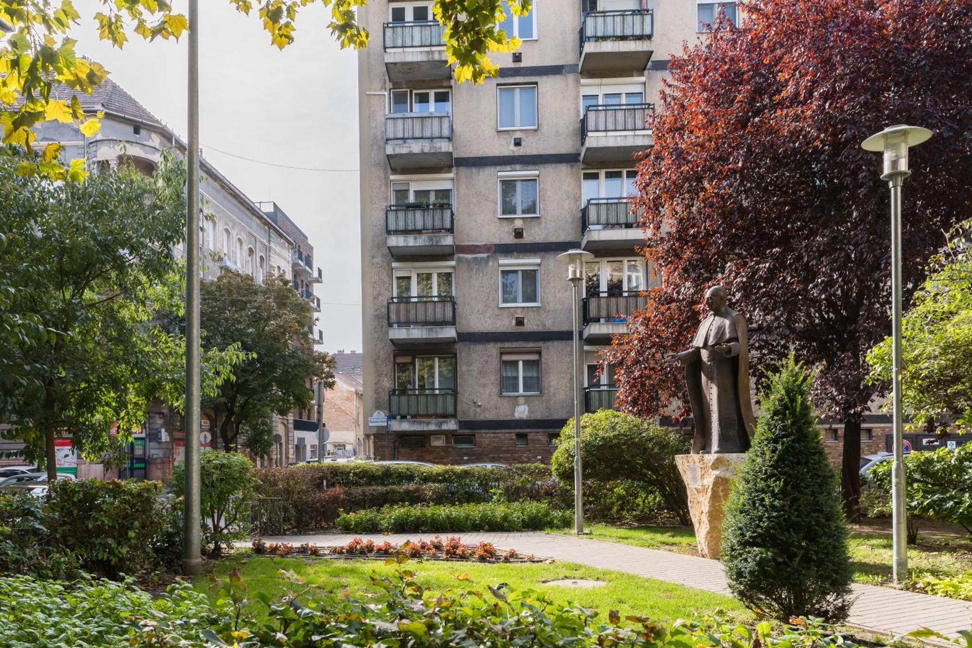 Brand New Modern Apartment-2 Rooms-Balcony-Garage Budapest Exterior photo